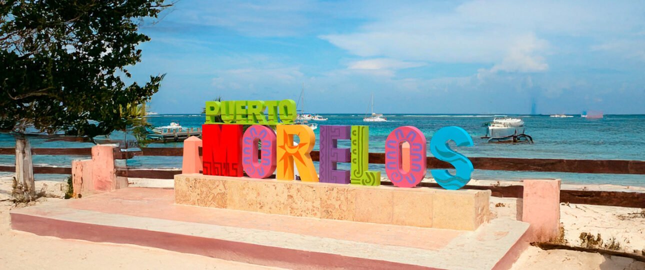 Puerto Morelos Sign at the beach